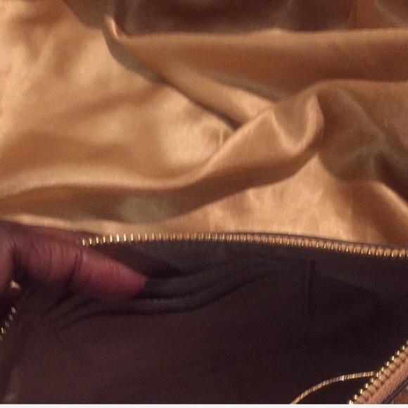❌SOLD ❌Micheal Kors Bag - Picture 6 of 8